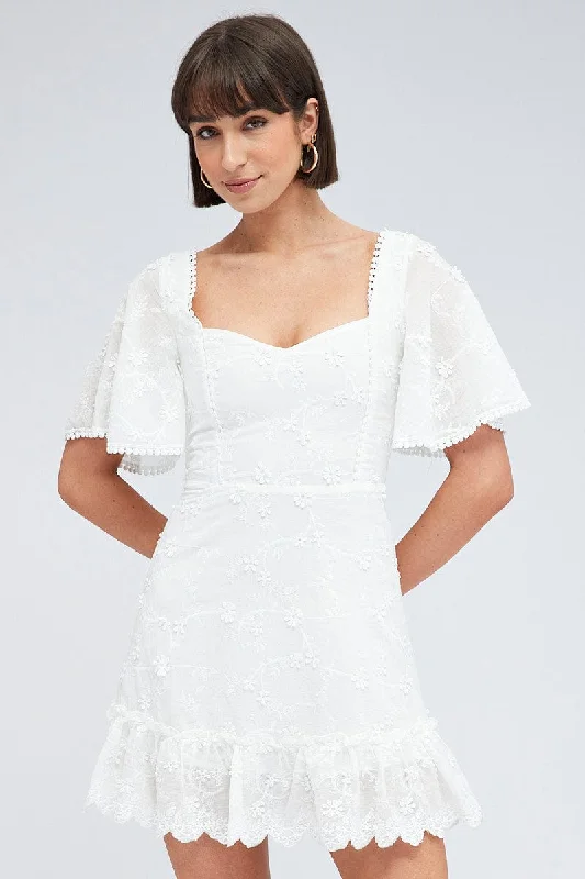 White Mini Dress Wing Sleeve Cotton Lace Fashionable Summer Mini Dress