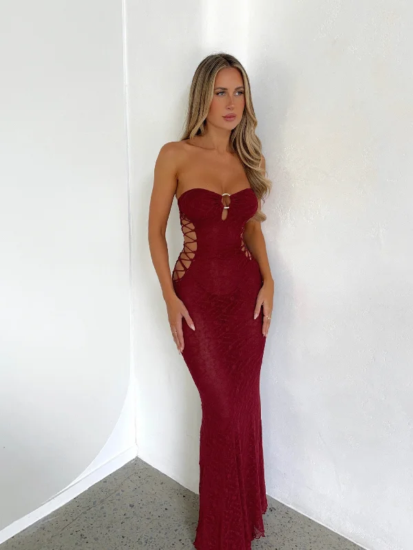 WHITLEY MAXI DRESS BURGUNDY Trendy Printed Maxi Dress