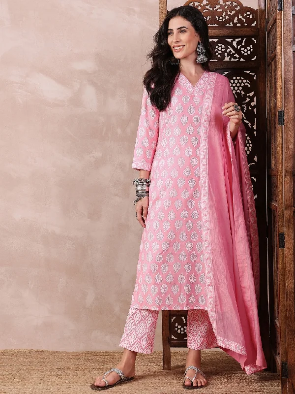 Women Pink Rayon Blend Floral Printed Straight Kurta Trouser With Dupatta